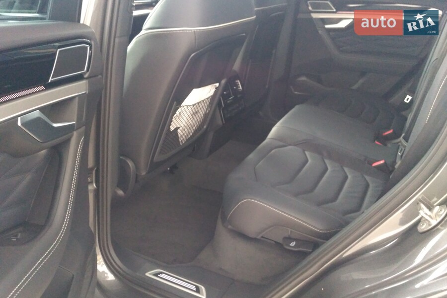 Volkswagen Touareg - фото 32