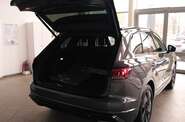 Volkswagen Touareg - фото 11