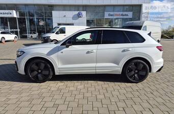 Volkswagen Touareg 2026 R-Line Platinum+