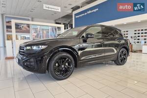 Volkswagen Touareg R-Line Platinum 3