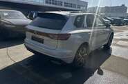 Volkswagen Touareg R-Line Platinum 1
