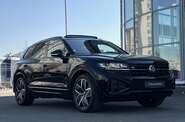 Volkswagen Touareg R-Line Platinum 1