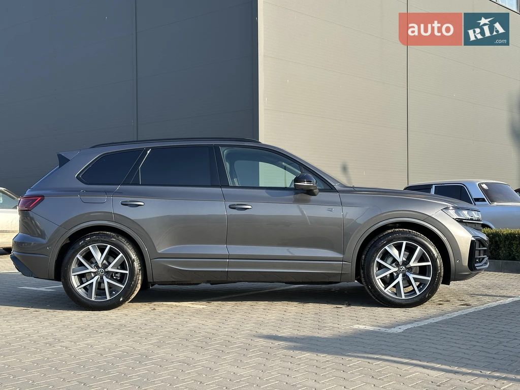 Volkswagen Touareg R-Line Platinum 3