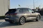 Volkswagen Touareg R-Line Platinum 3