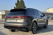 Volkswagen Touareg R-Line Platinum 3