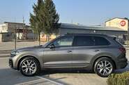 Volkswagen Touareg R-Line Platinum 3