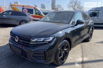 Volkswagen Touareg 2025 R-Line Platinum 3