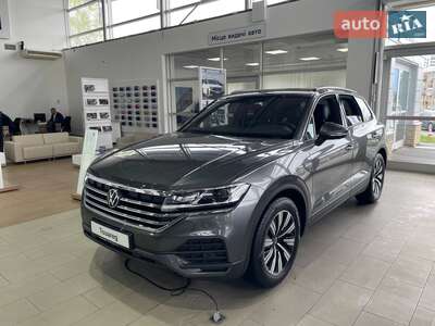 Volkswagen Touareg 2026 Silver