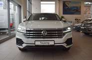 Volkswagen Touareg Base