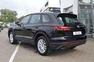 Volkswagen Touareg Base