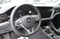 Volkswagen Touareg Base