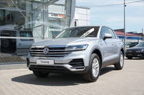 Volkswagen Touareg Base