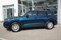 Volkswagen Touareg Base