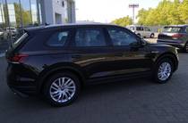 Volkswagen Touareg Base