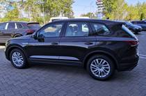 Volkswagen Touareg Base