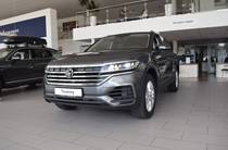 Volkswagen Touareg Base