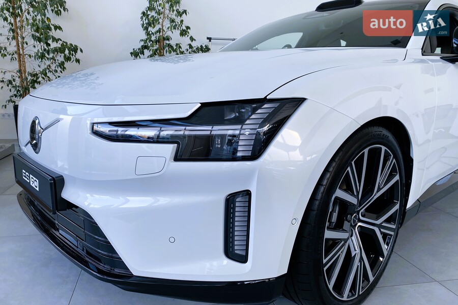 Volvo ES90 - фото 7