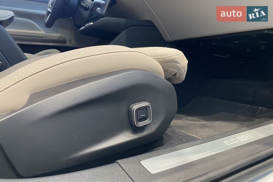 Volvo ES90 - фото 19