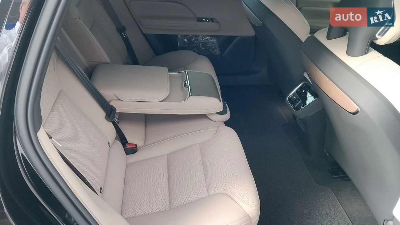 Volvo-25