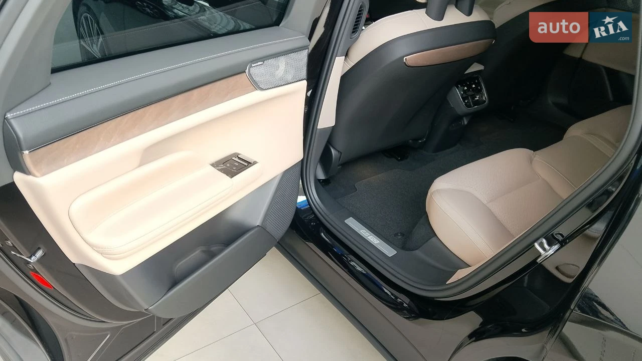 Volvo-0