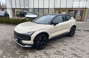 Volvo EX30 Cross Country 2025 Ultra