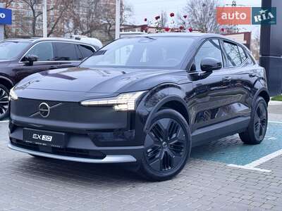 Volvo EX30 Cross Country 2025 Ultra