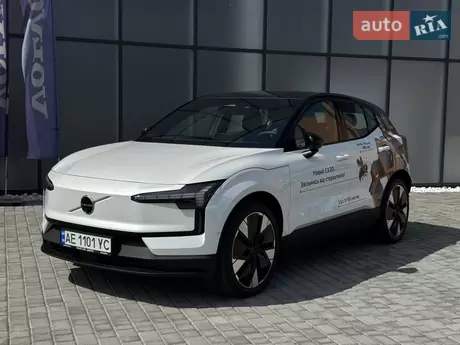 Volvo EX30 2024