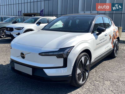 Volvo EX30 Ultra 69 kWh (428 к.с.) AWD Twin Motor Performance 2024