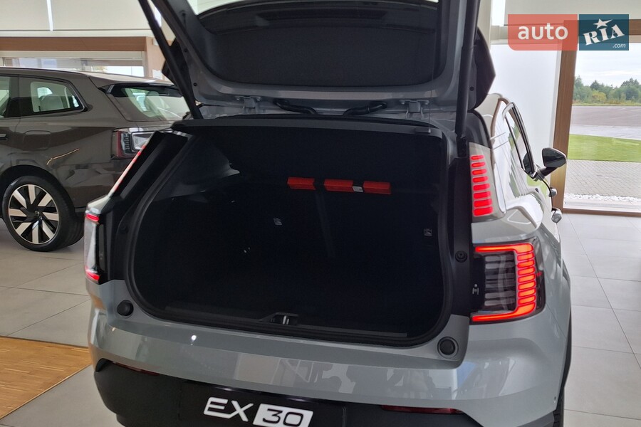 Volvo EX30 - фото 10