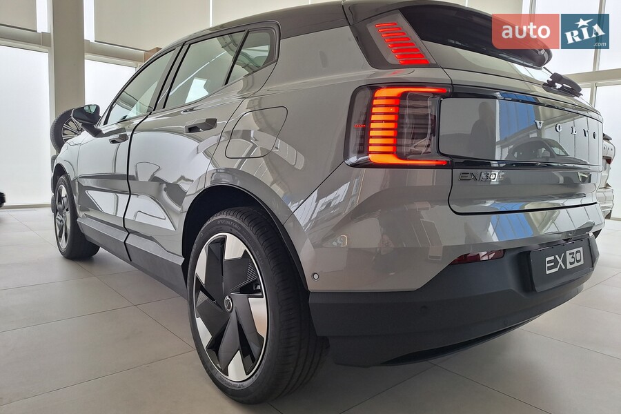 Volvo EX30 - фото 9