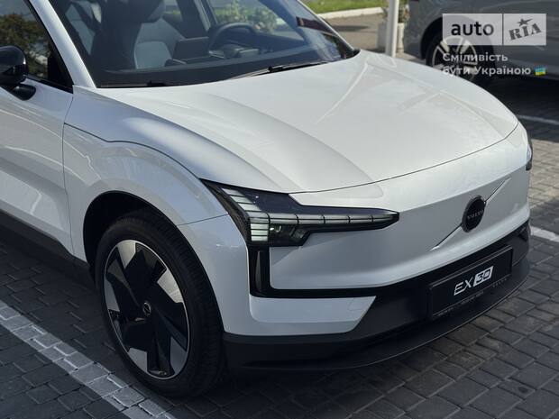 Volvo EX30 2025