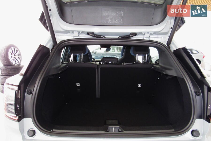 Volvo EX30 - фото 9