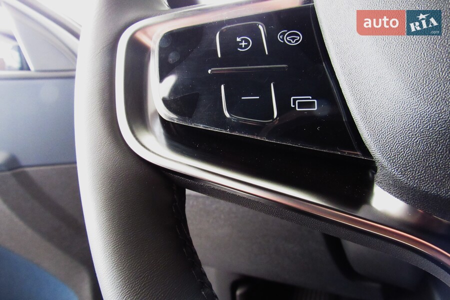 Volvo EX30 - фото 25