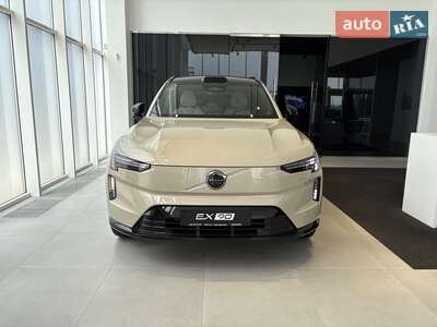 Новый Volvo EX90 2025 - фото 2