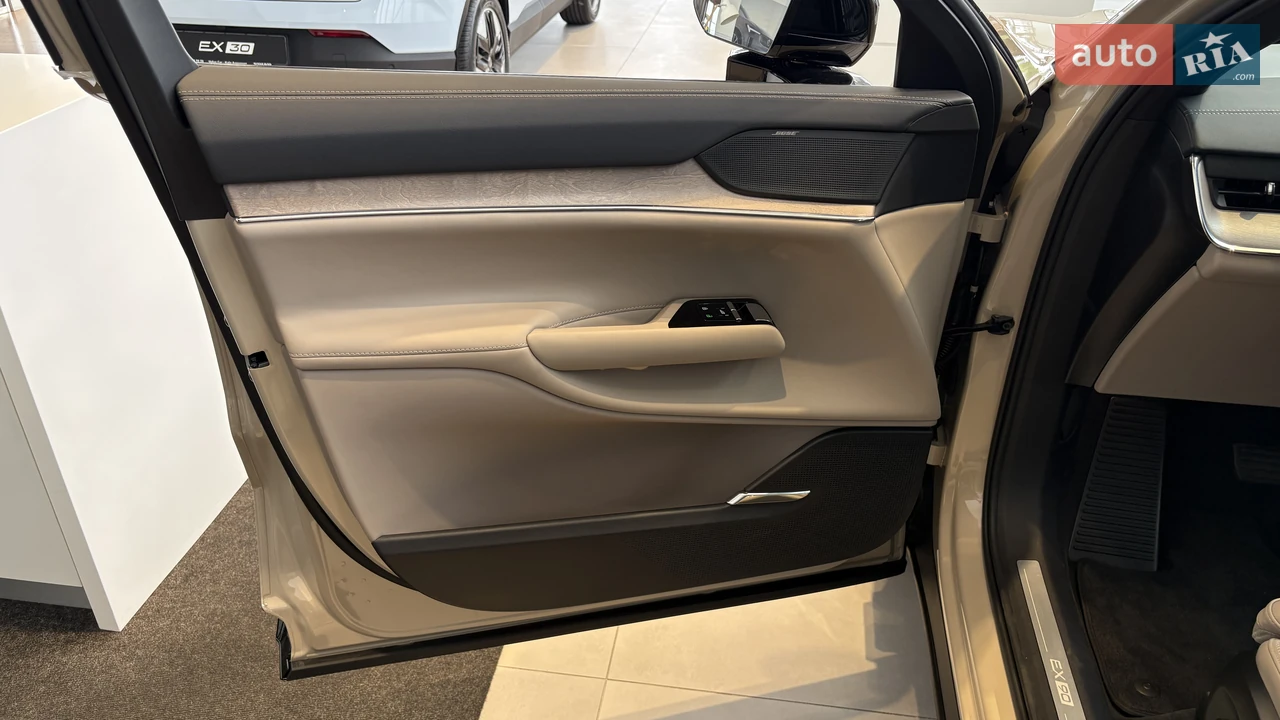 Volvo-30