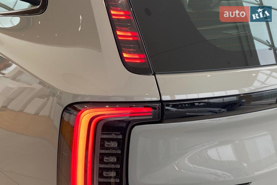 Volvo EX90 - фото 6