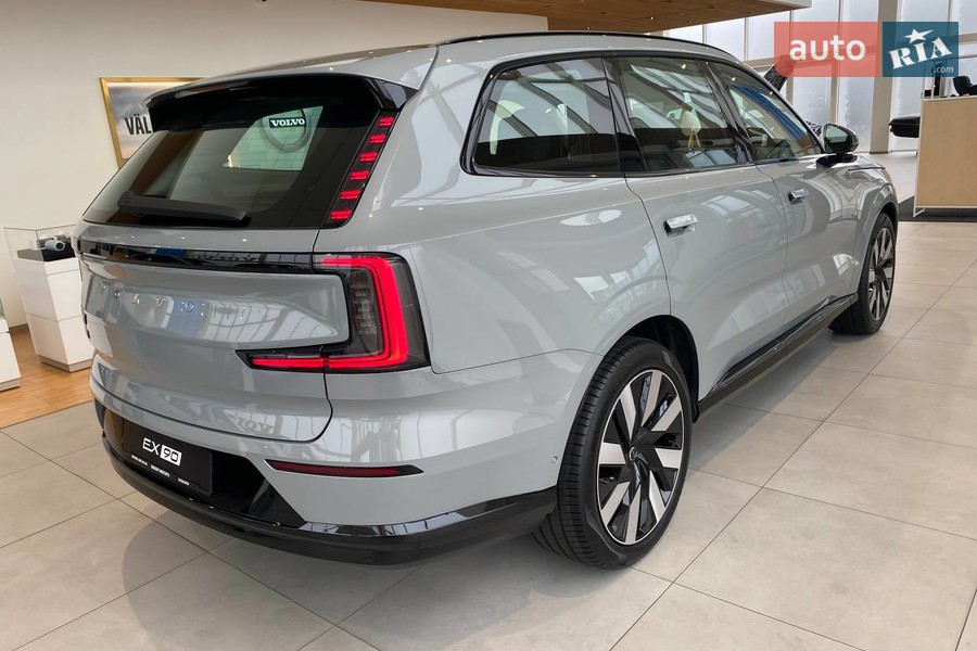Volvo EX90 - фото 9