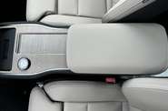 Volvo EX90 - фото 12