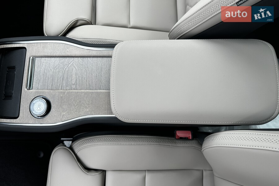 Volvo EX90 - фото 12
