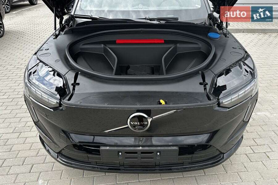 Volvo EX90 - фото 16