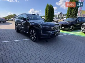 Volvo EX90