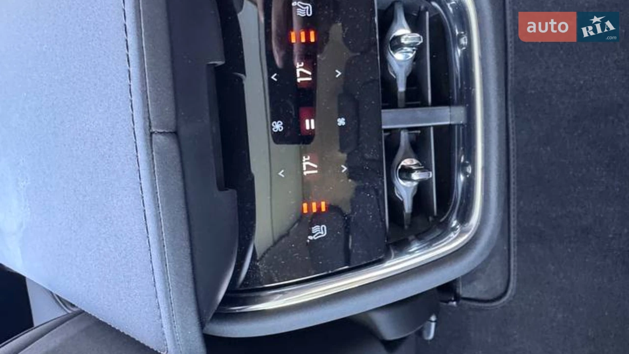 Volvo-25