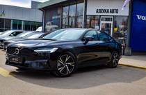 Volvo S90 R-Design