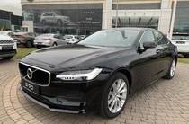 Volvo S90 Momentum