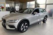 Volvo V60 Cross Country Plus