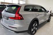 Volvo V60 Cross Country Plus