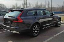 Volvo V90 Momentum