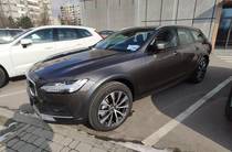 Volvo V90 Momentum