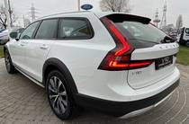 Volvo V90 Momentum