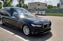 Volvo V90 Momentum